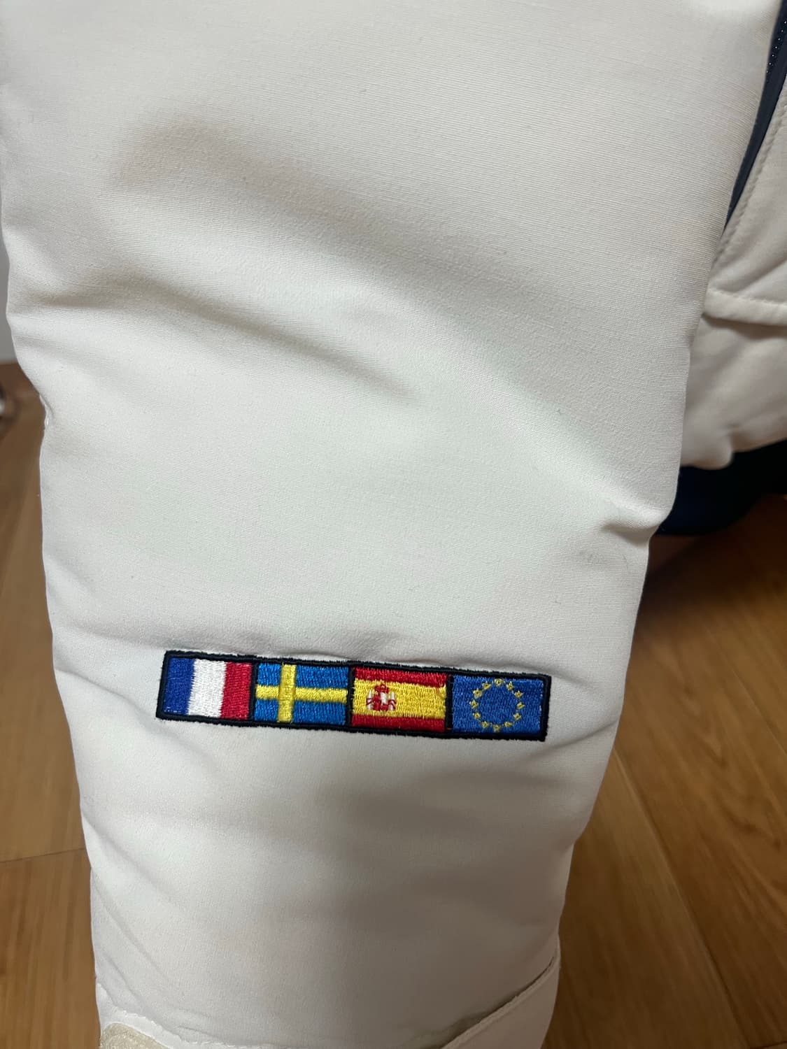 [xs]아이더 흰색 패딩 상품이미지3