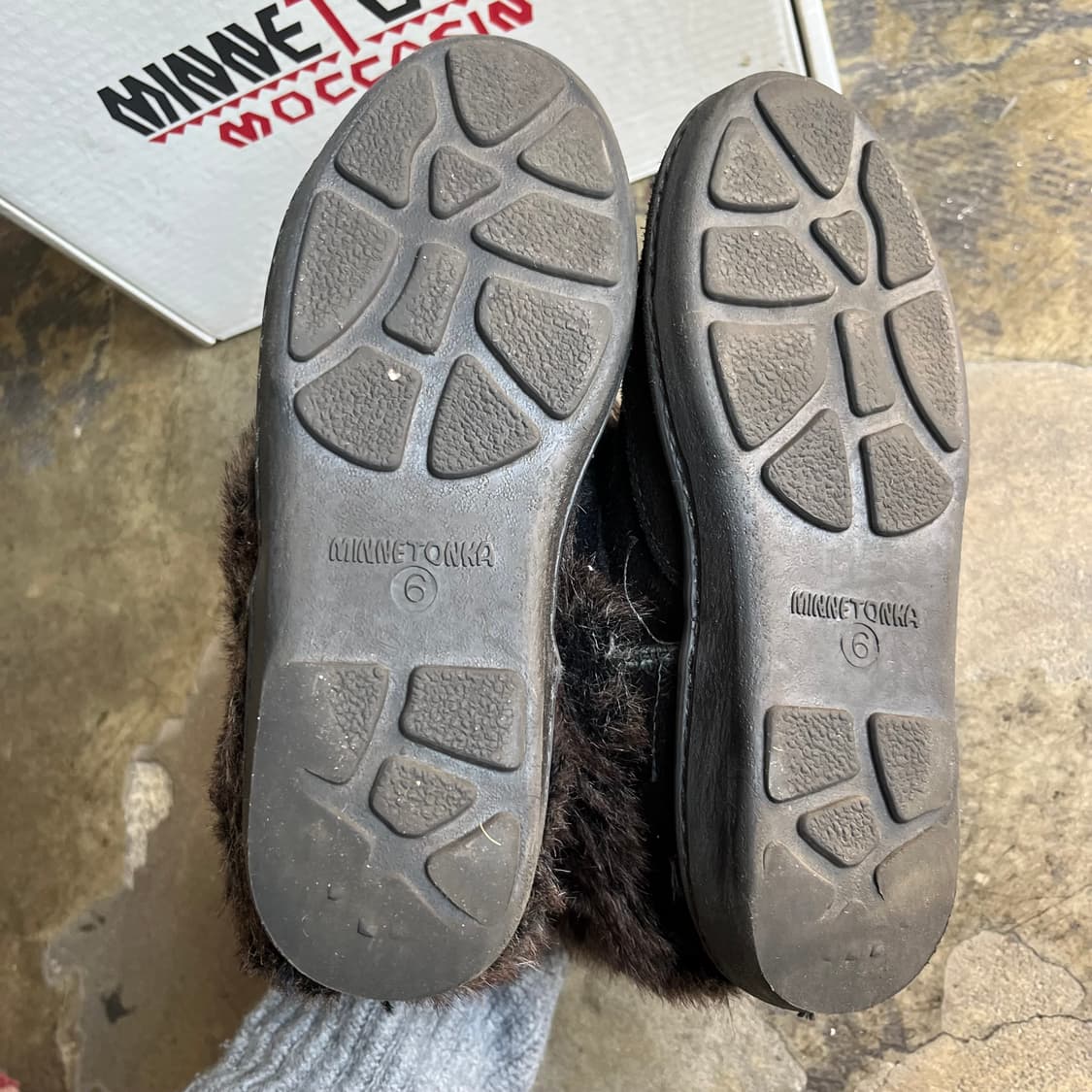 미네통카 퍼 비즈 미들 부츠 상품이미지9