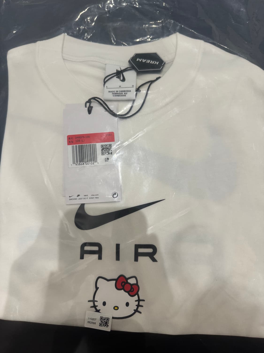 나이키x헬로키티 콜라보 반팔 티셔츠 새제품 상품이미지3
