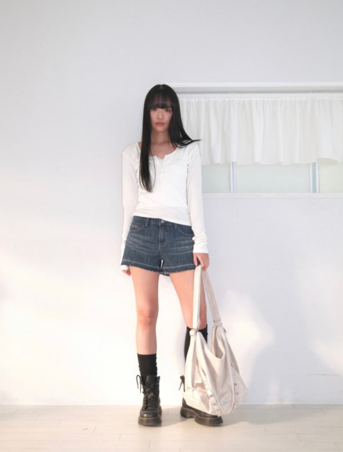 ASON FOLD DENIM SHORT PANTS / BLUE 상품이미지3