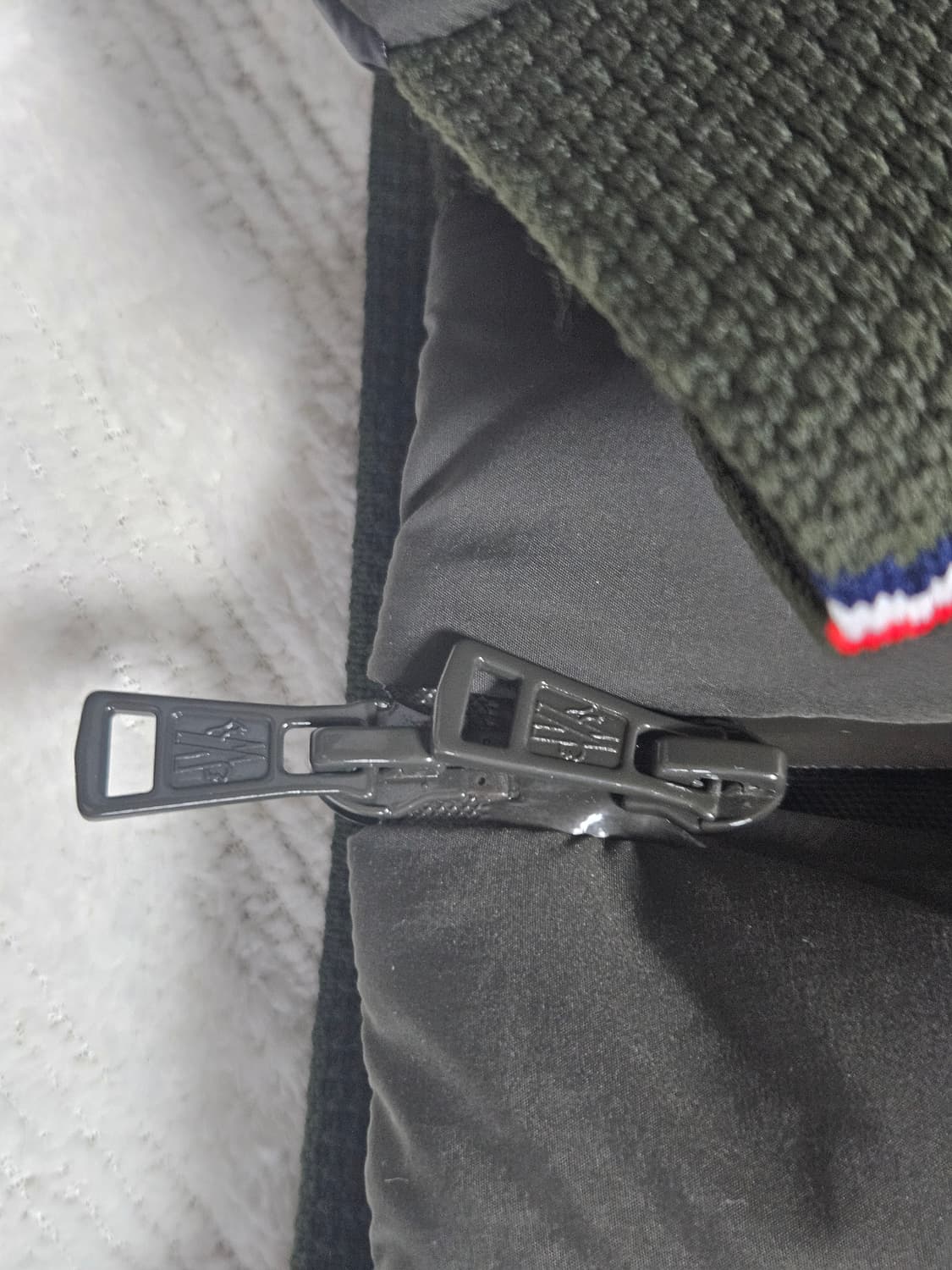 몽클레르 몽클레어 키지멘 0사이즈 경량 봄버자켓  상품이미지10