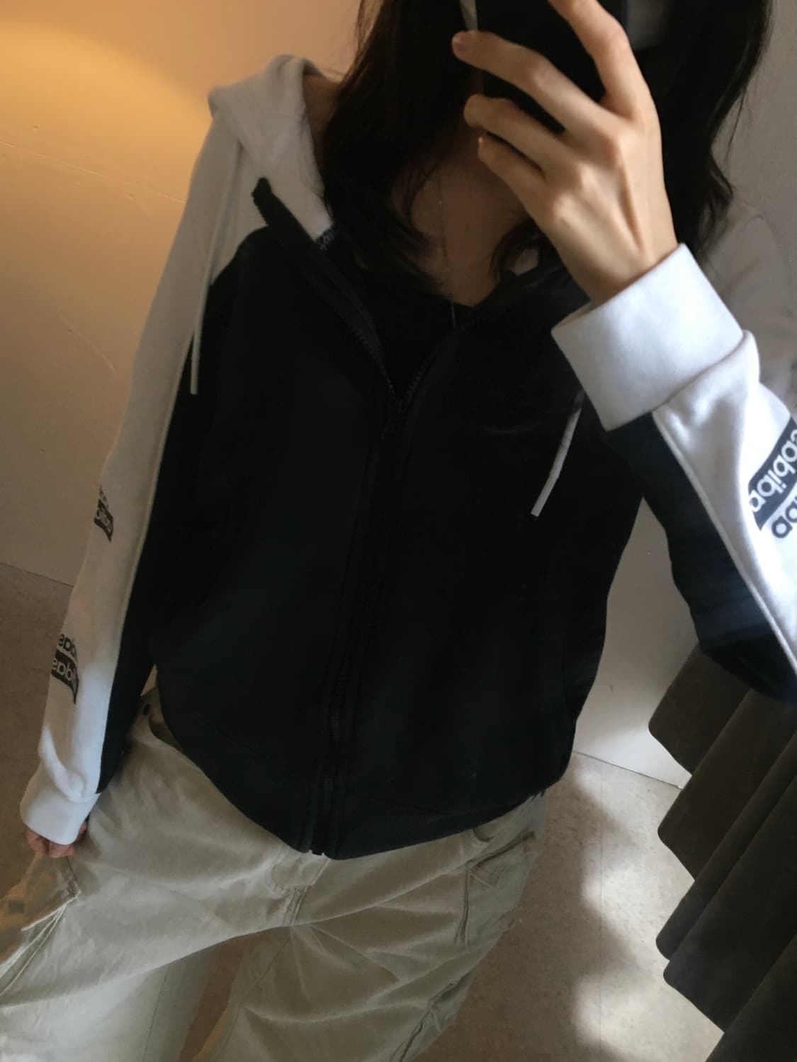 아디다스 암로고 배색 후드티 상품이미지2