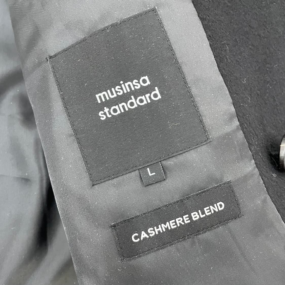 무신사스탠다드 캐시미어 대디숄더 더블 코트 상품이미지3