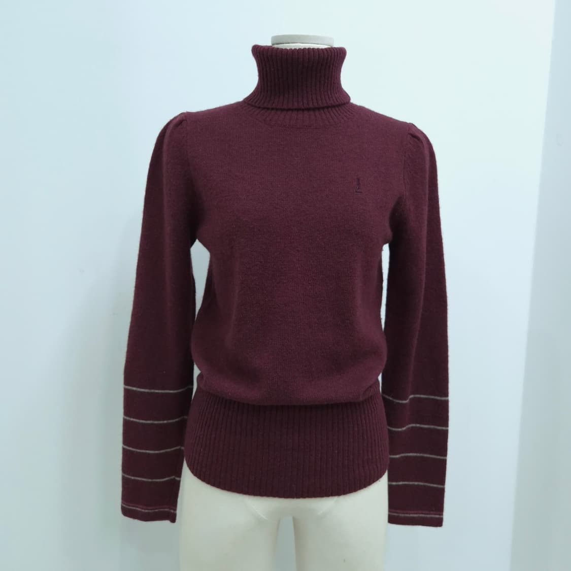 울100 버건디 터틀넥 니트 상품이미지1