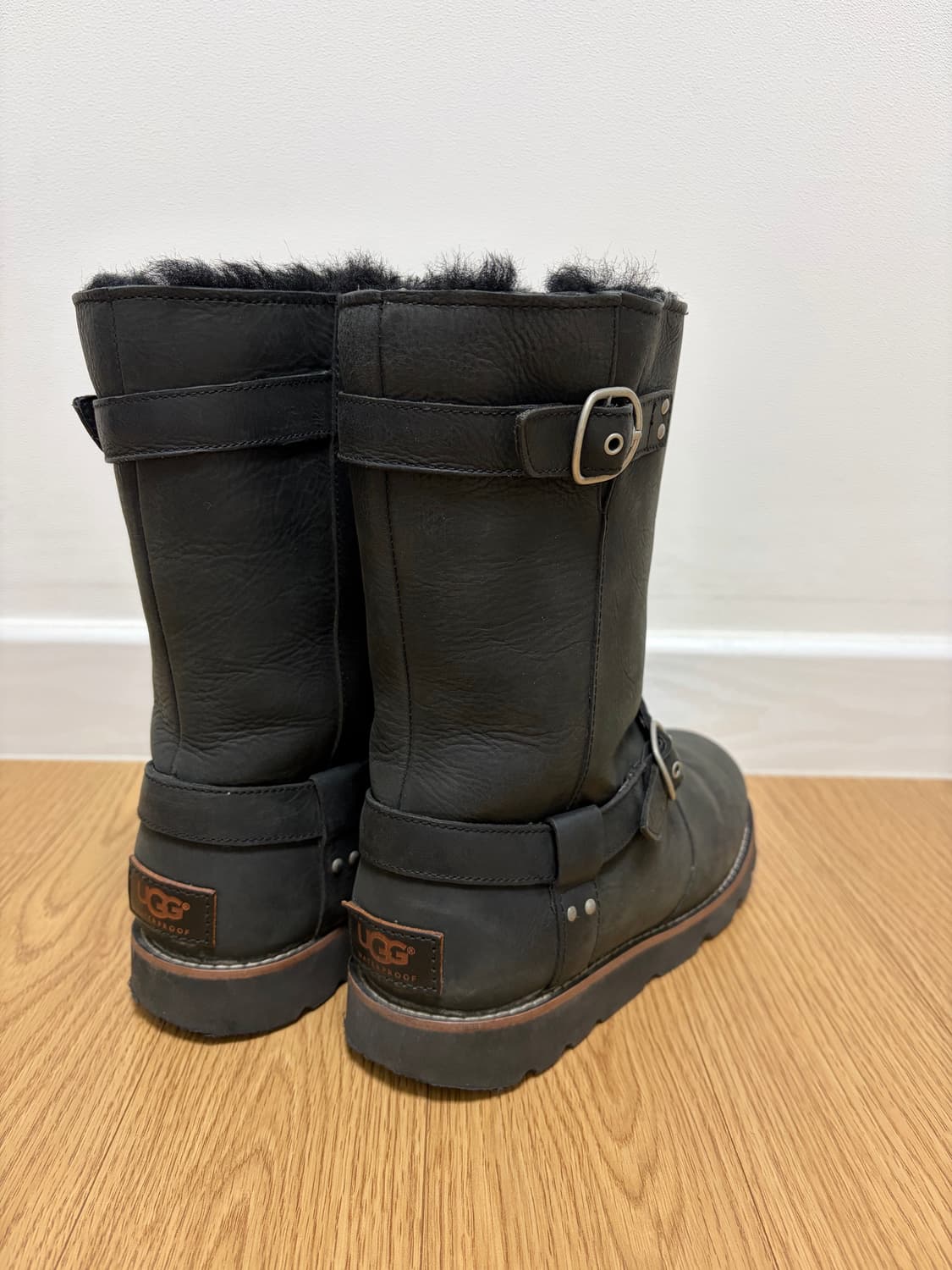 어그 레더 부츠 상품이미지3