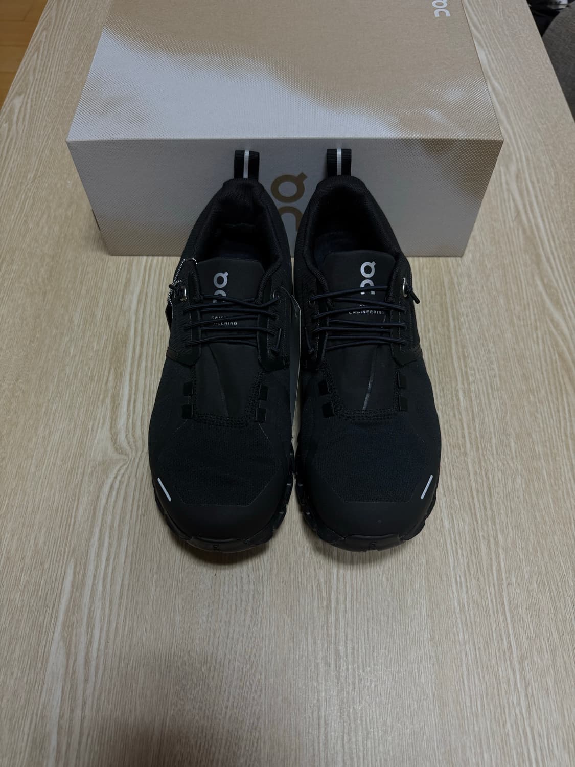 온러닝 w 클라우드 5 워터프루프 240 (US 7, EU 38) 상품이미지3