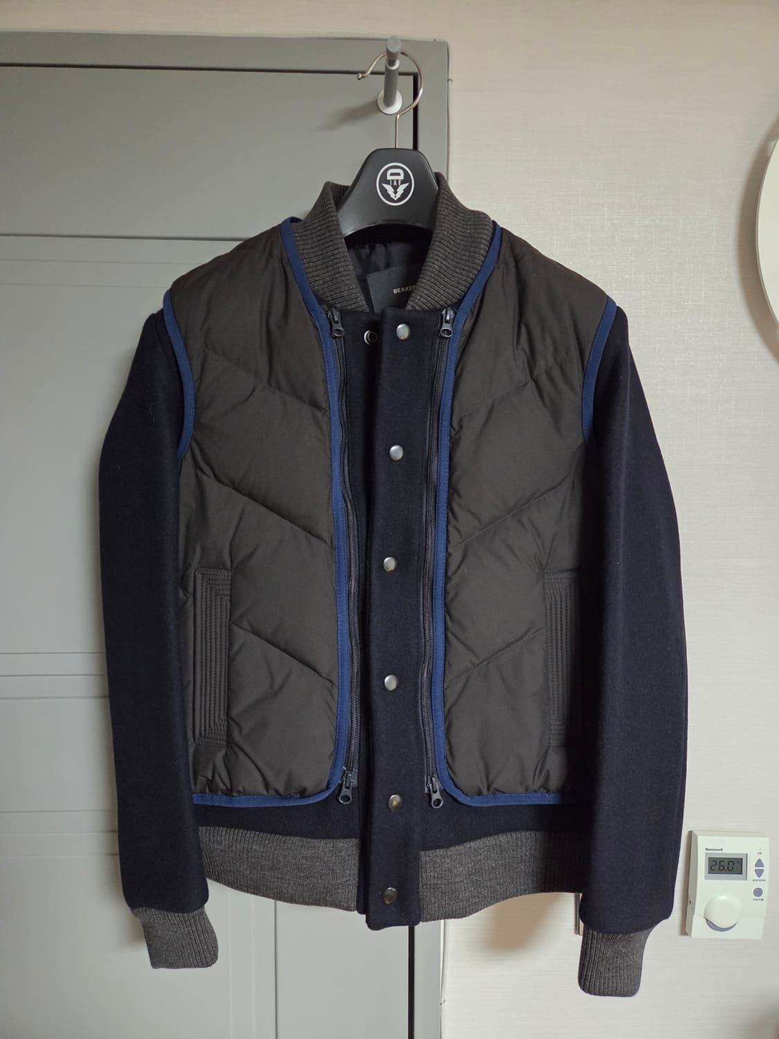 Beaker 봄버 자켓 상품이미지1