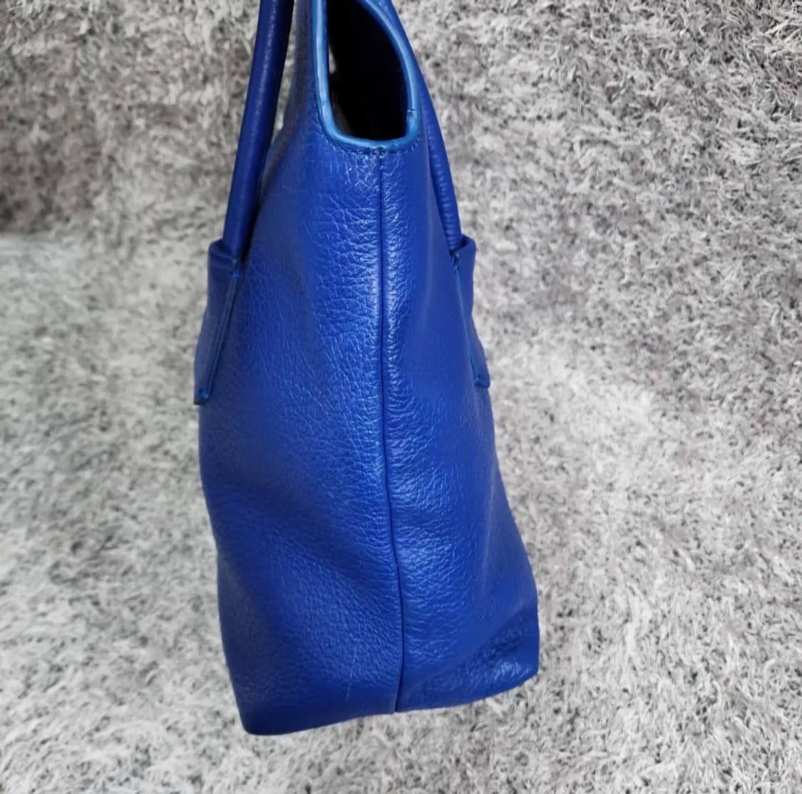 버버리 레더 토트백 상품이미지3