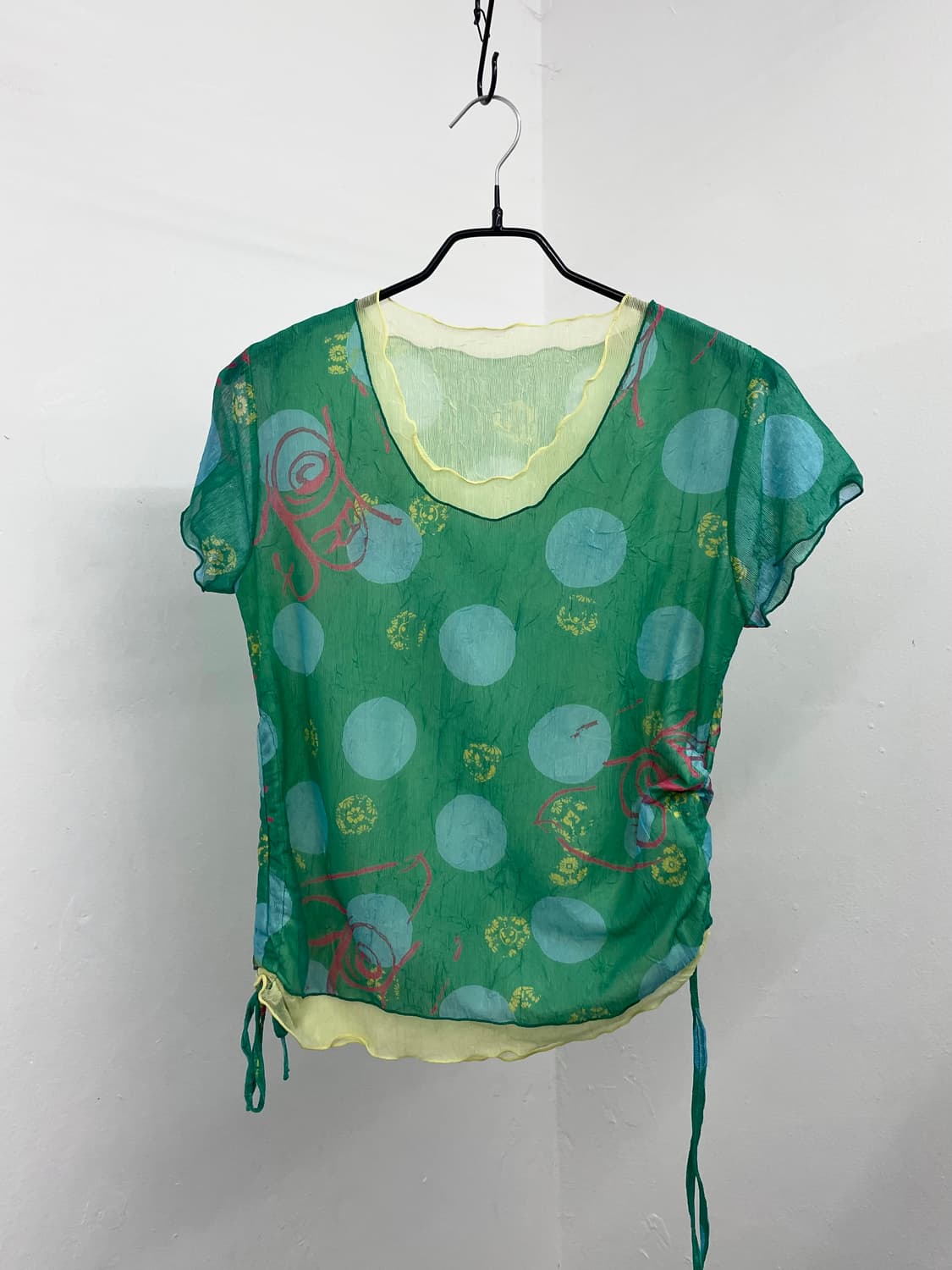 하구미 도트 레이어드 셔링 탑 상품이미지5