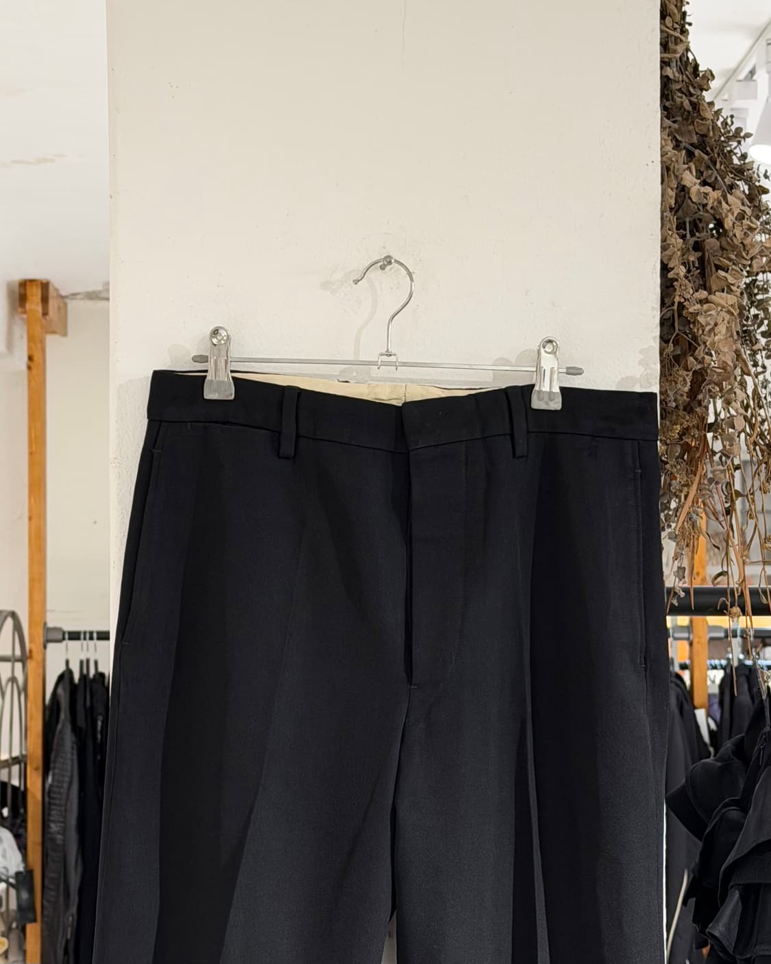 르메르 블랙 버튼 스트레이트 슬랙스  상품이미지2