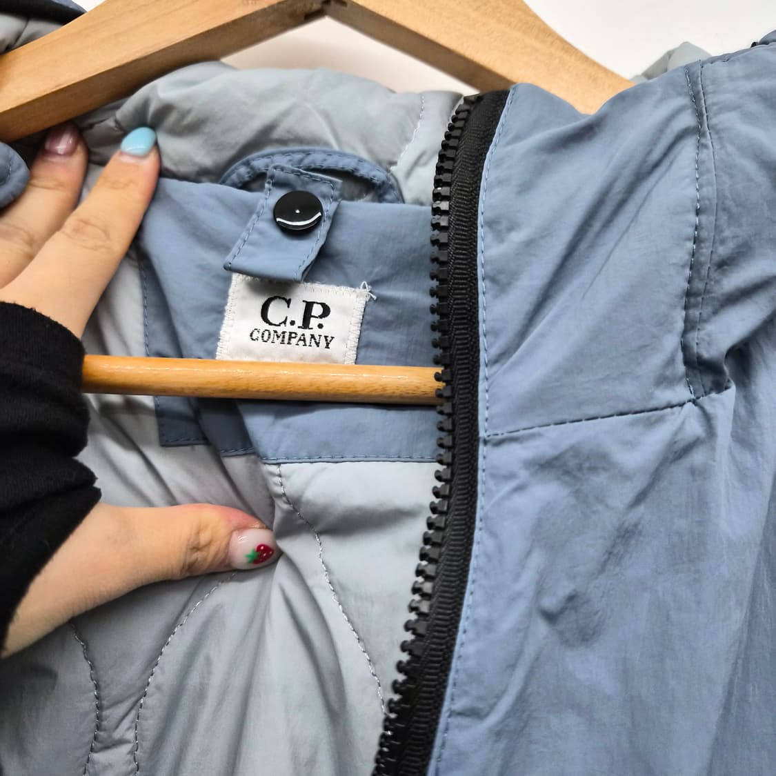 CP 컴퍼니 고글 후드 패팅 재킷 남성 M 상품이미지5