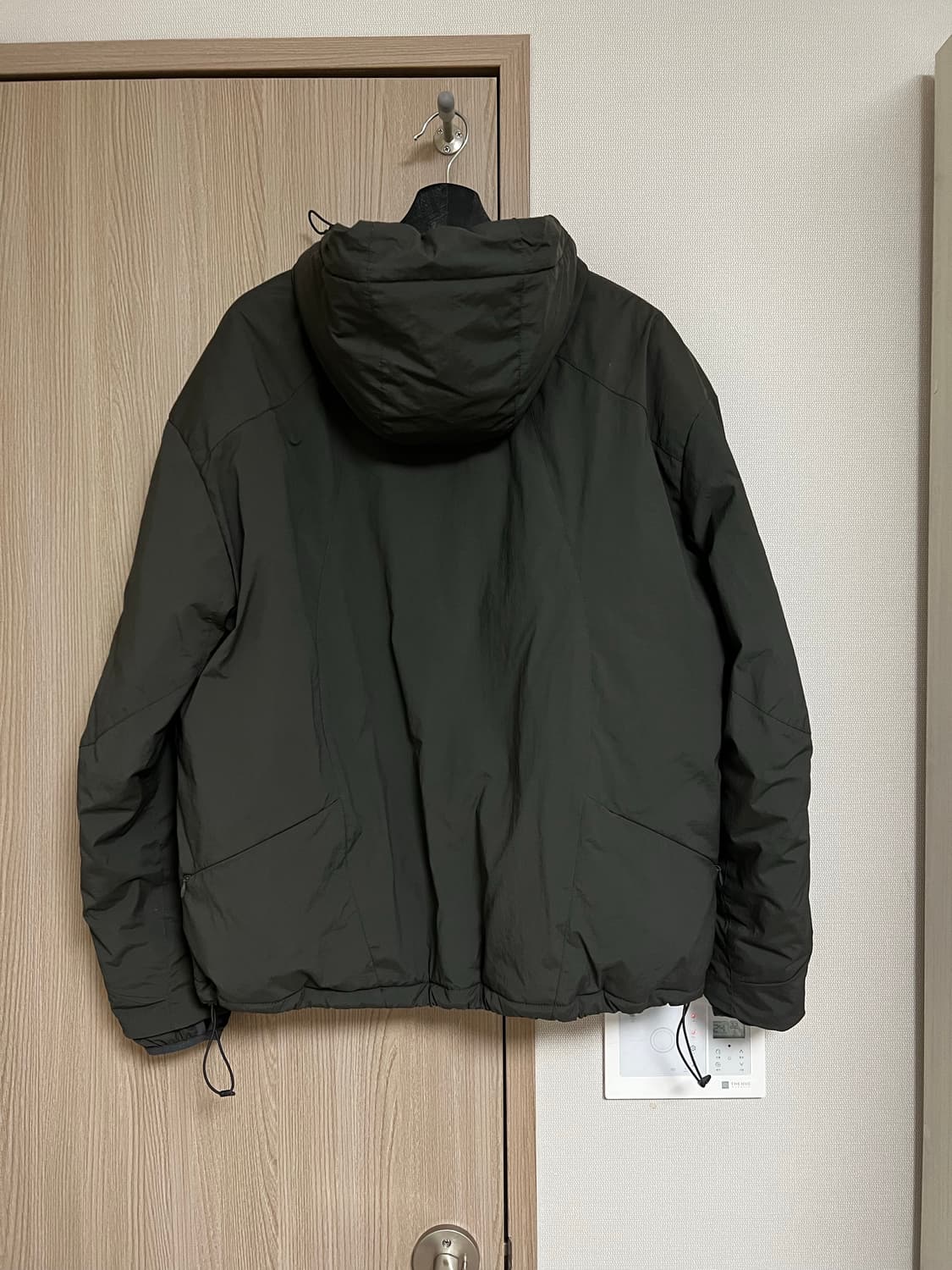 [2] 아르반 라이트 쉘 패디드 자켓 브라운 상품이미지2