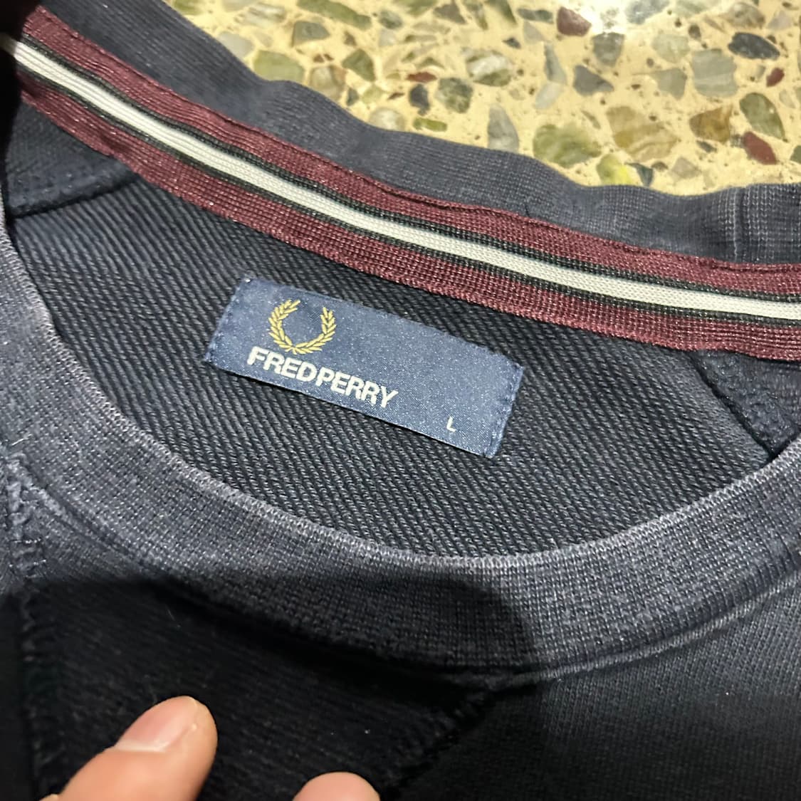 프레디페리(Fred Perry) 블랙 맨투맨 상품이미지4