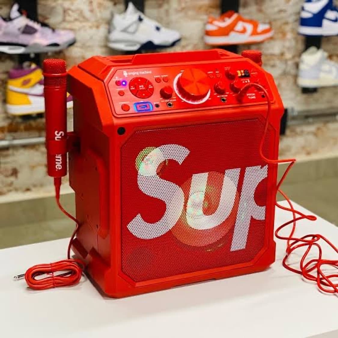 슈프림 Supreme 싱잉 머신 레드 23ss 미개봉 새상품 상품이미지2