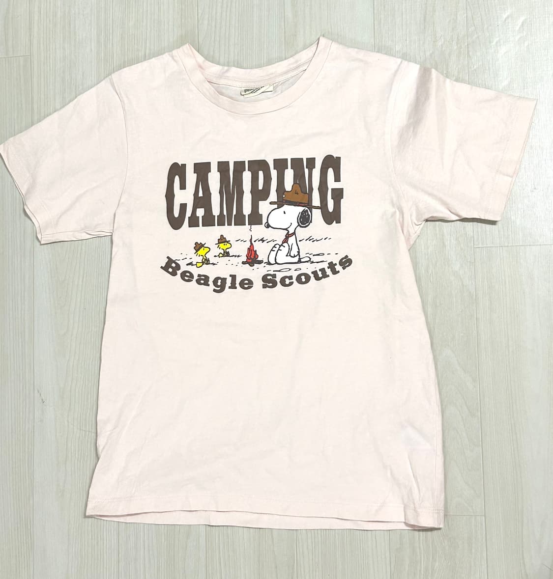 Peanuts 딸기초코 캠핑하는 스누피 반팔탑  상품이미지1