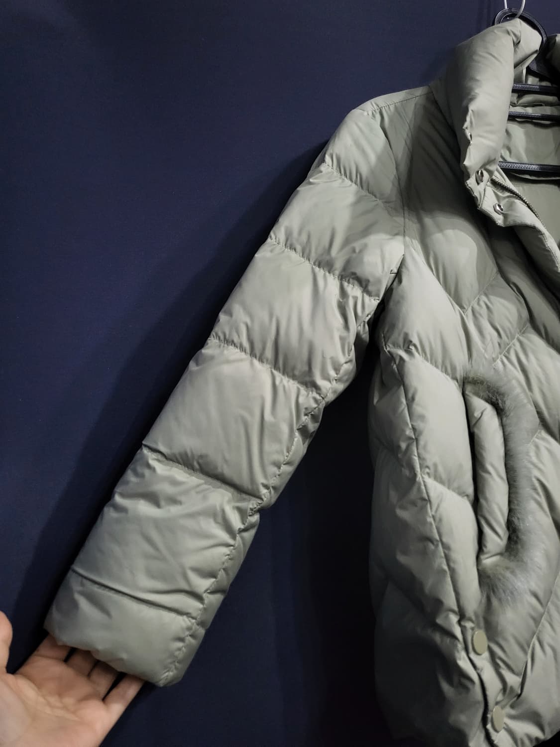 퀼딩 넥 구스다운 포켓밍크 패딩 상품이미지3