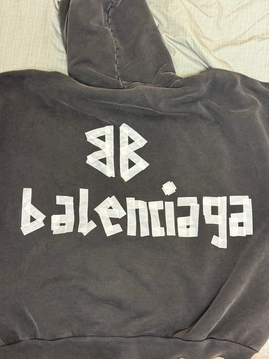 발렌시아가 테이프 타입 립드 포켓 후드 블랙 페이디드 xl 상품이미지2