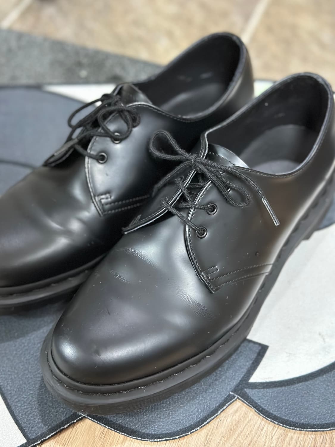 닥터마틴 1461 모노 불랙 UK8 270 상품이미지2