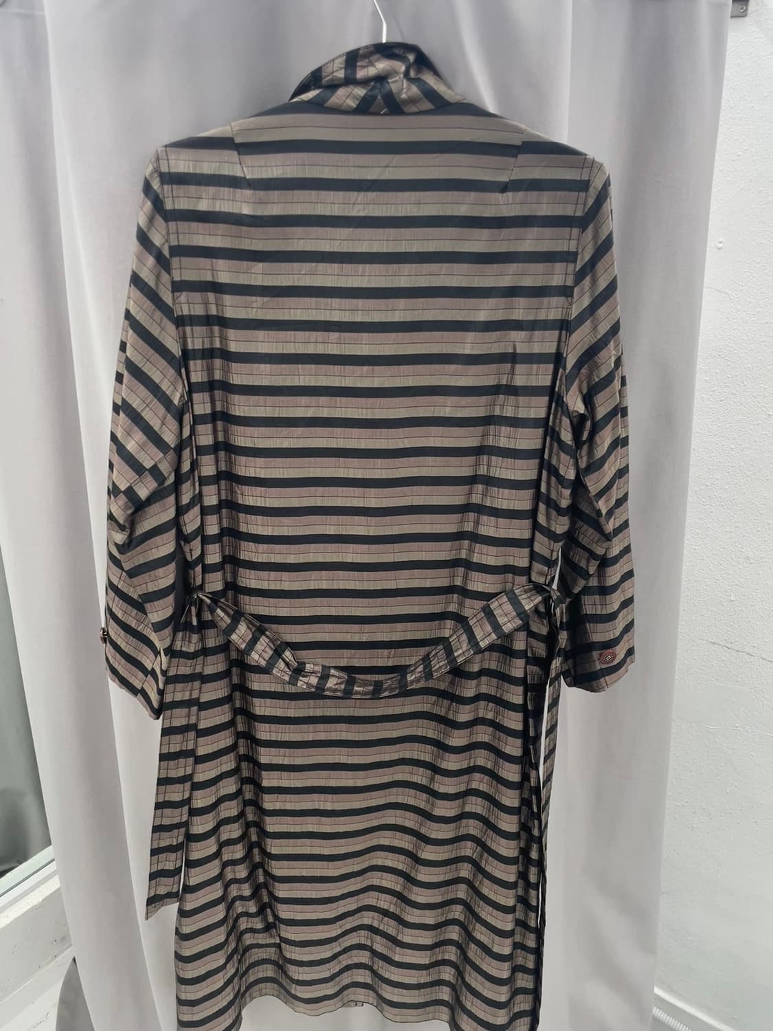 크링클 텍스쳐 스트라이프 롱코트  상품이미지4