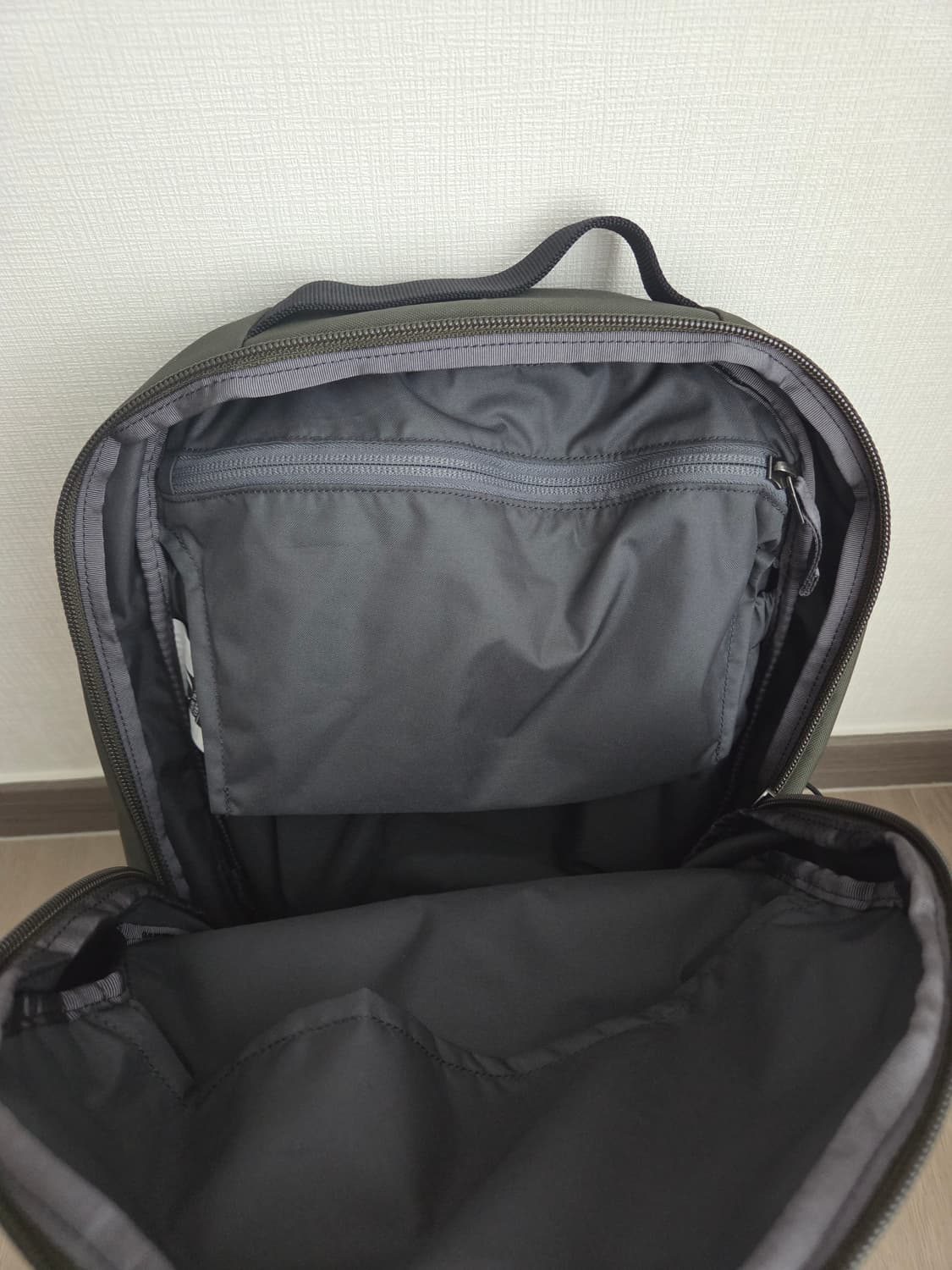 아크테릭스 멘티스 16 백팩 카키 상품이미지4