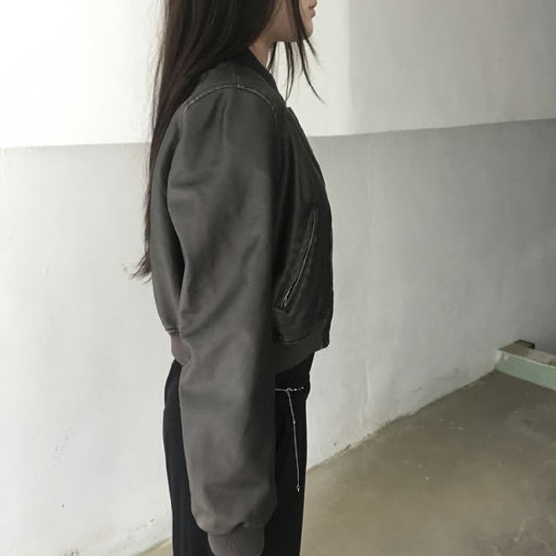 자라(Zara) 크롭 레더 봄버 재킷 상품이미지3