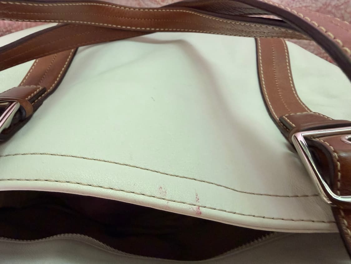 코치 화이트/브라운 가죽 토트백 상품이미지6