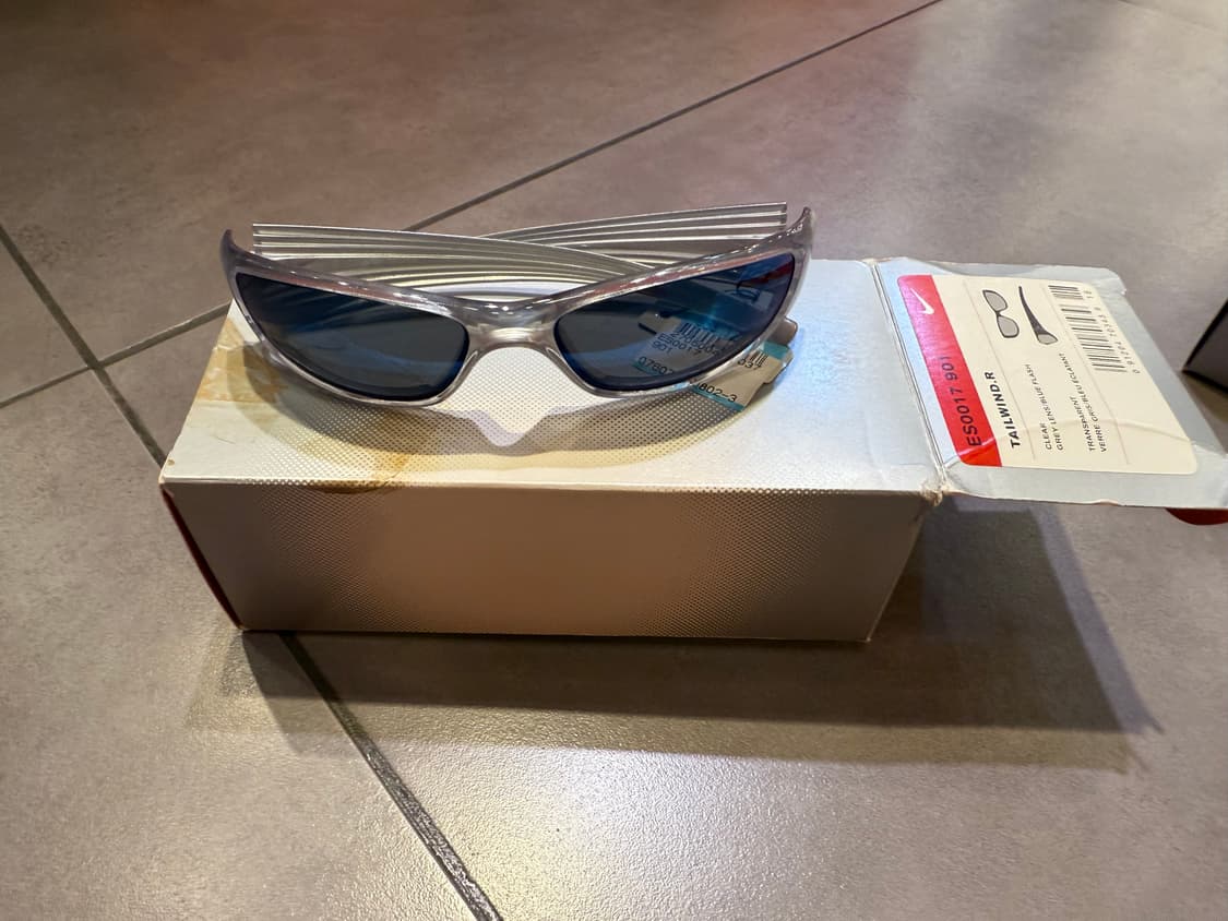 나이키 빈티지 선글라스 2002s 상품이미지1