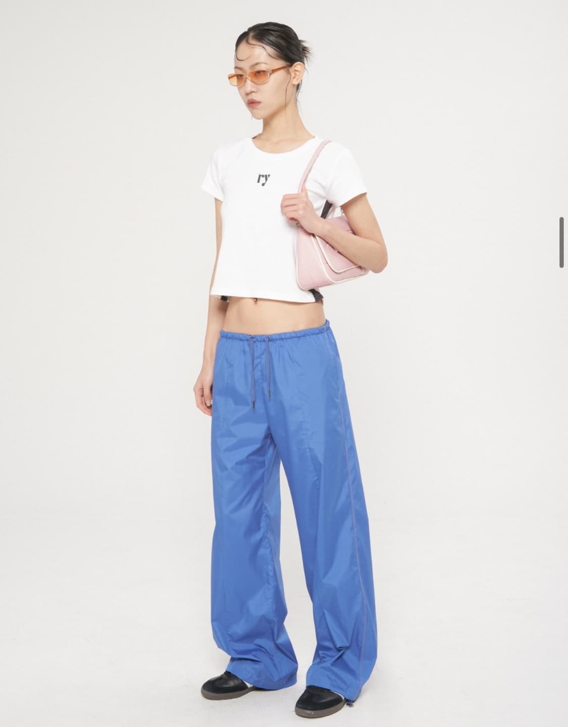 류영 카우 레더 핸드백 핑크 상품이미지3