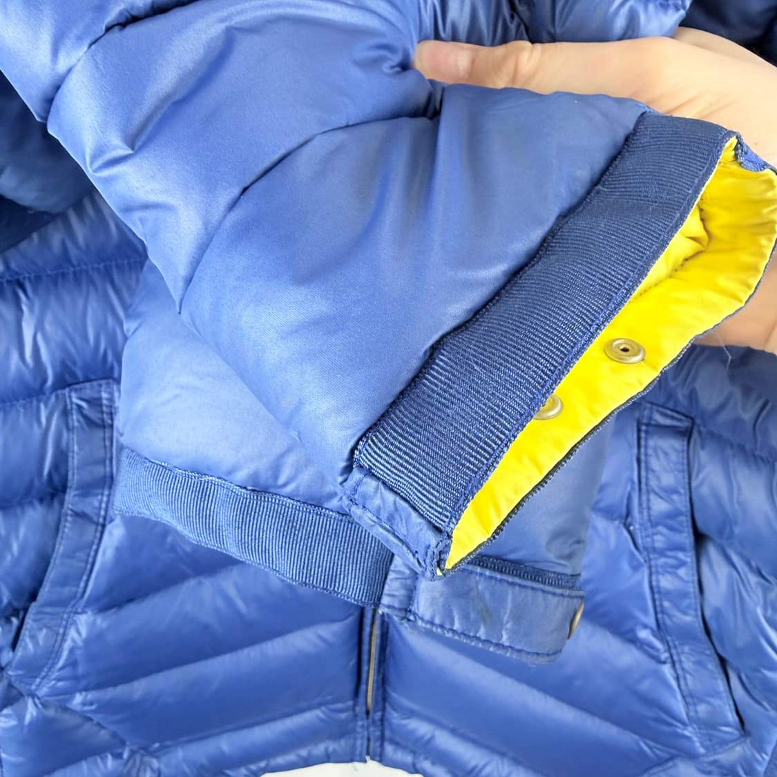 (105) CP컴퍼니 렌즈 경량 패딩 블루 상품이미지4