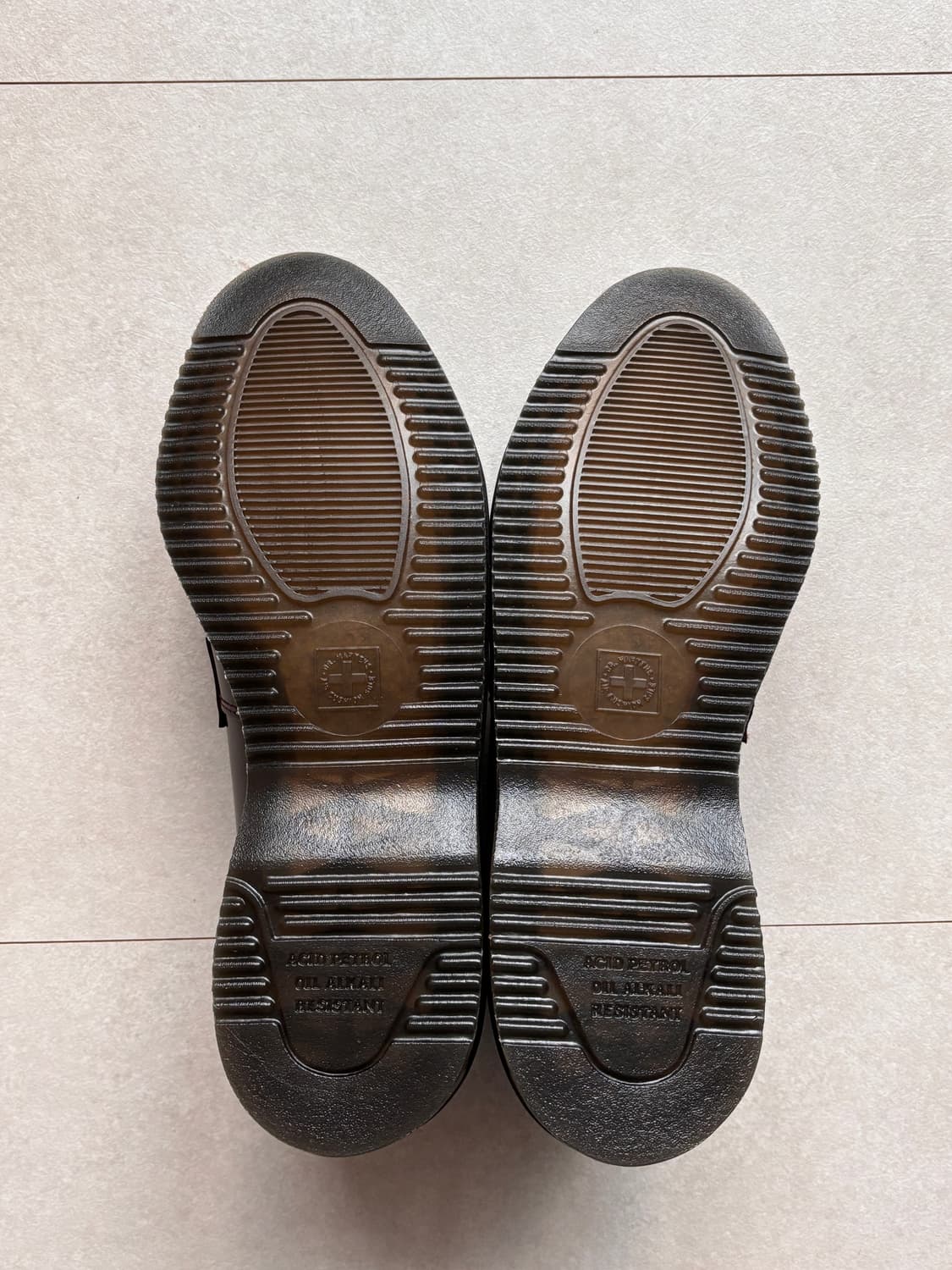 Dr. Martens TEMARA — Cherry Red UK9 상품이미지4