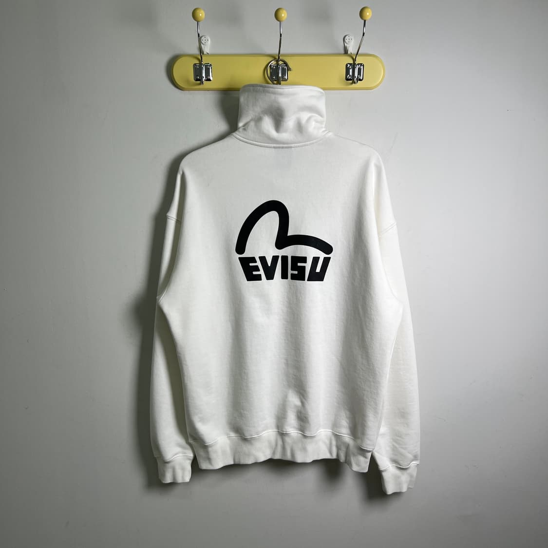 EVISU 에비수 빅힐스 화이트 하프집업 맨투맨 M 상품이미지2