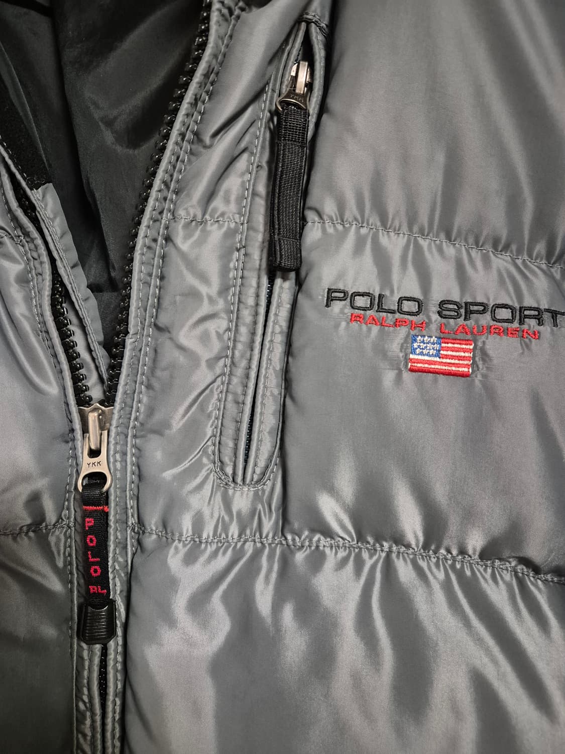 폴로스포츠 회색 유광 패딩 상품이미지2