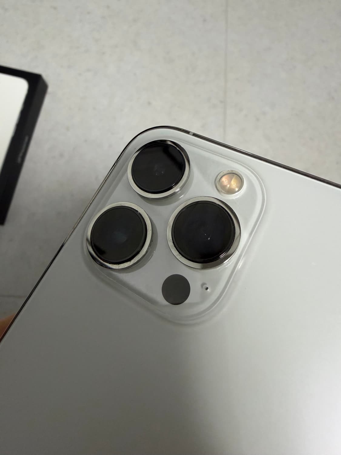 아이폰 13pro 실버 128기가 상품이미지5