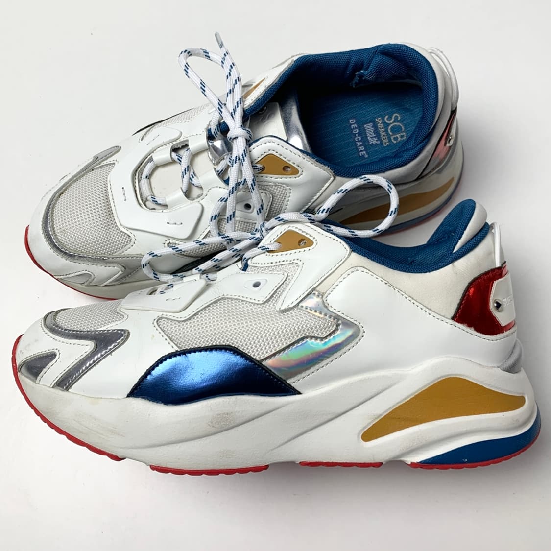 [250/정품] SUECOMMABONNIE 슈콤마보니 퀸즈 운동화신발 상품이미지1