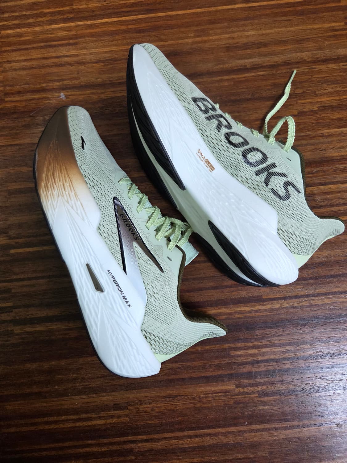 브룩스 하이페리온 맥스 러닝화 280 상품이미지1