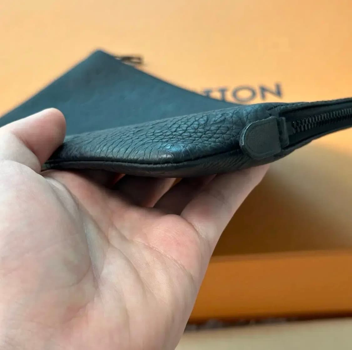 [풀구성] 루이비통 이클립스 토뤼옹 에튀 보야주 클러치 MM 상품이미지5