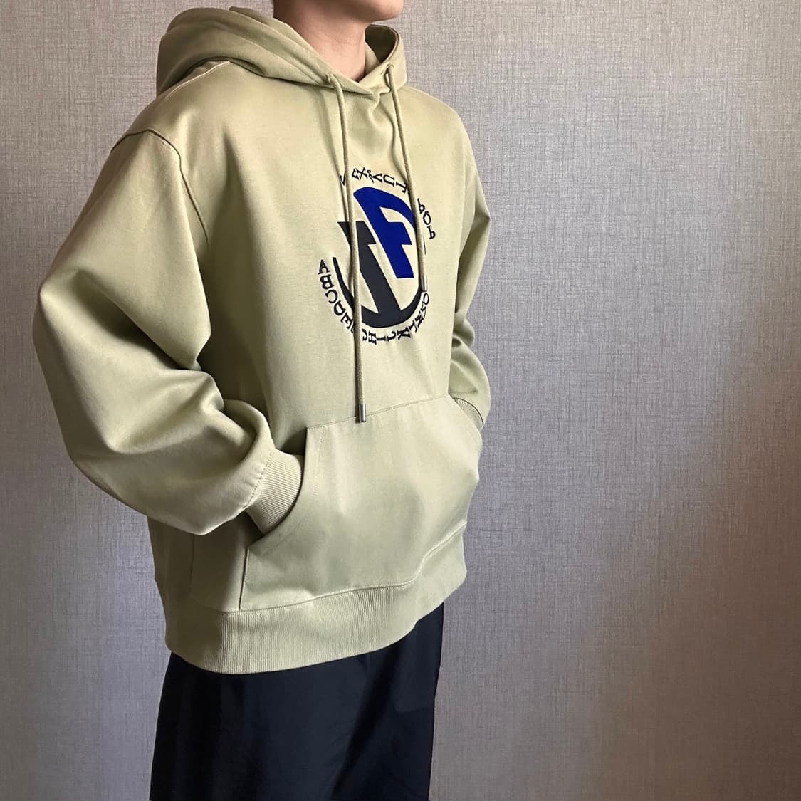 Ader Error x Zara 라이트 그린 자수 후드티 상품이미지3