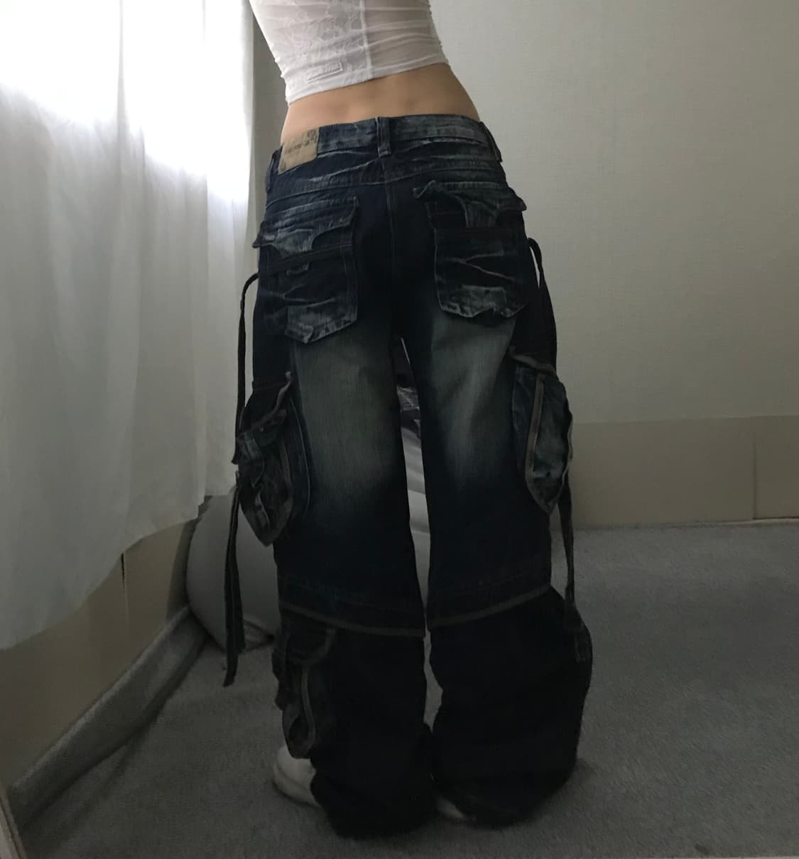 워시드 스트랩디테일 데님카고팬츠 상품이미지2