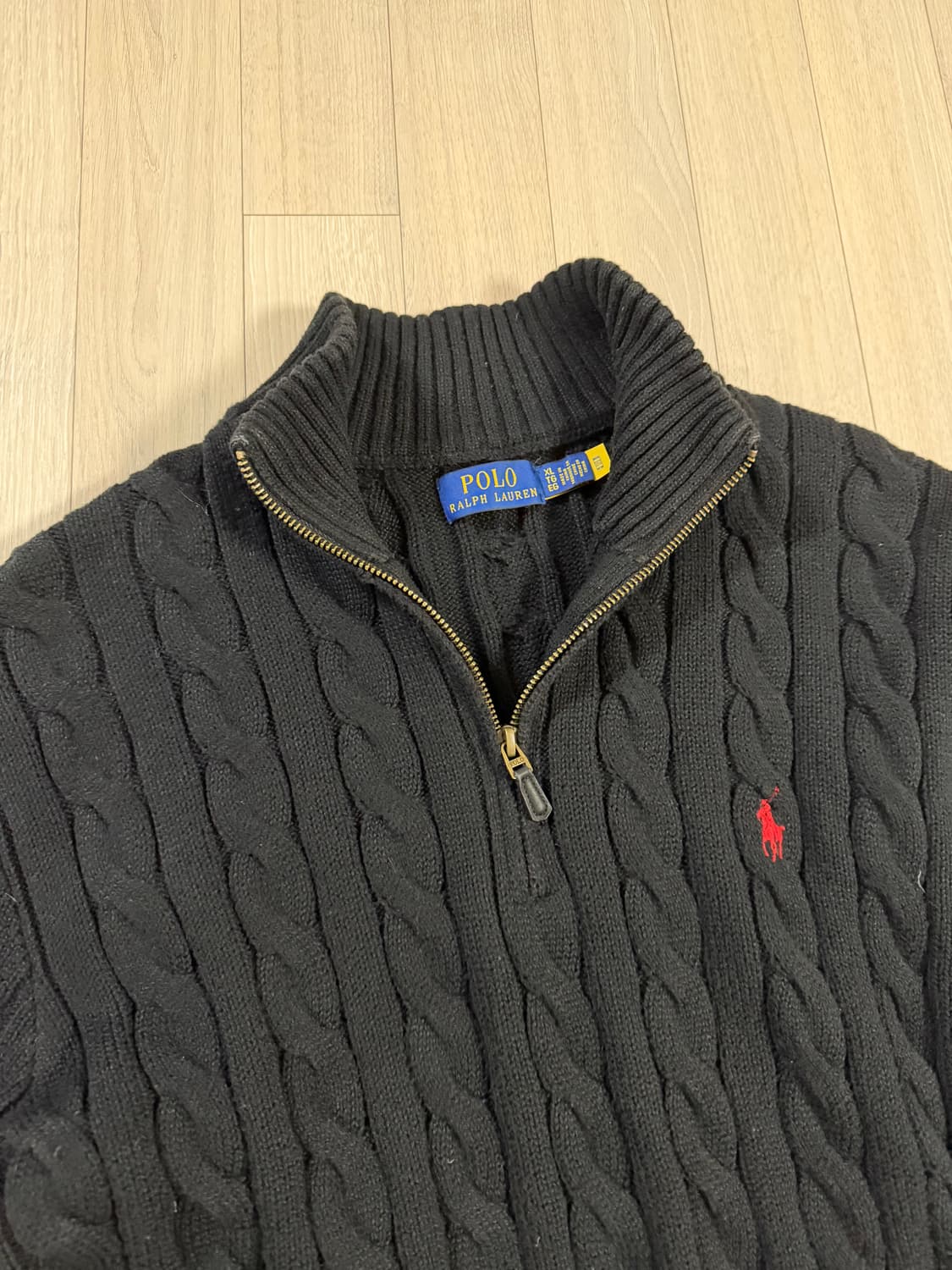 폴로 쿼터집업 케이블 니트 24FW 상품이미지3