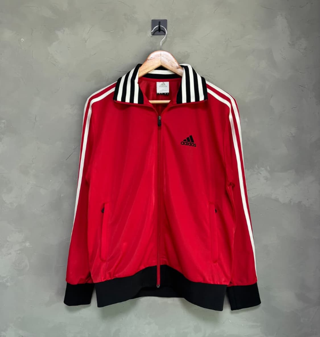 아디다스 레드 스트라이프 져지 트랙탑 상품이미지1