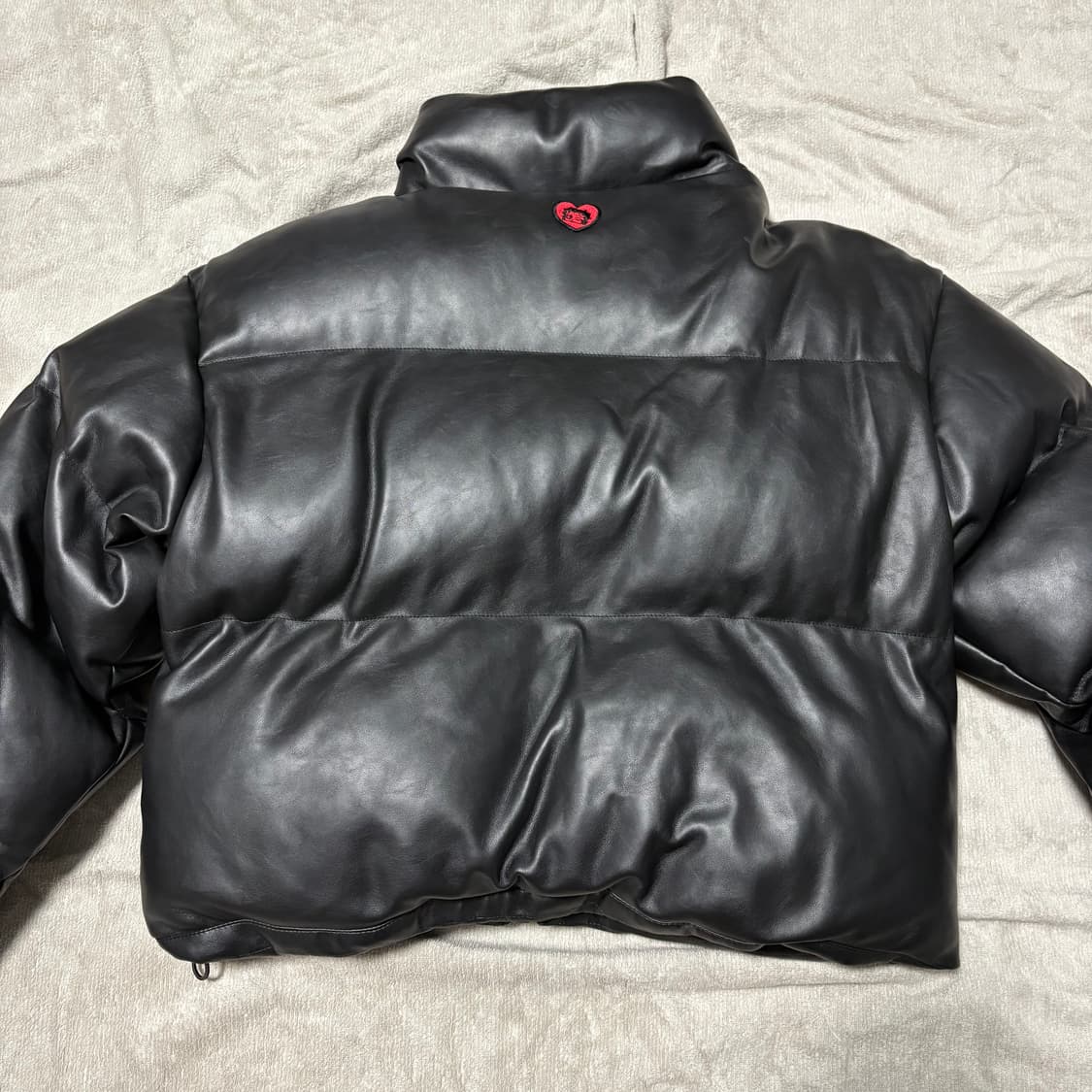 베티붑 X 얼킨캔버스 블랙 웰론 숏 패딩 자켓 상품이미지6