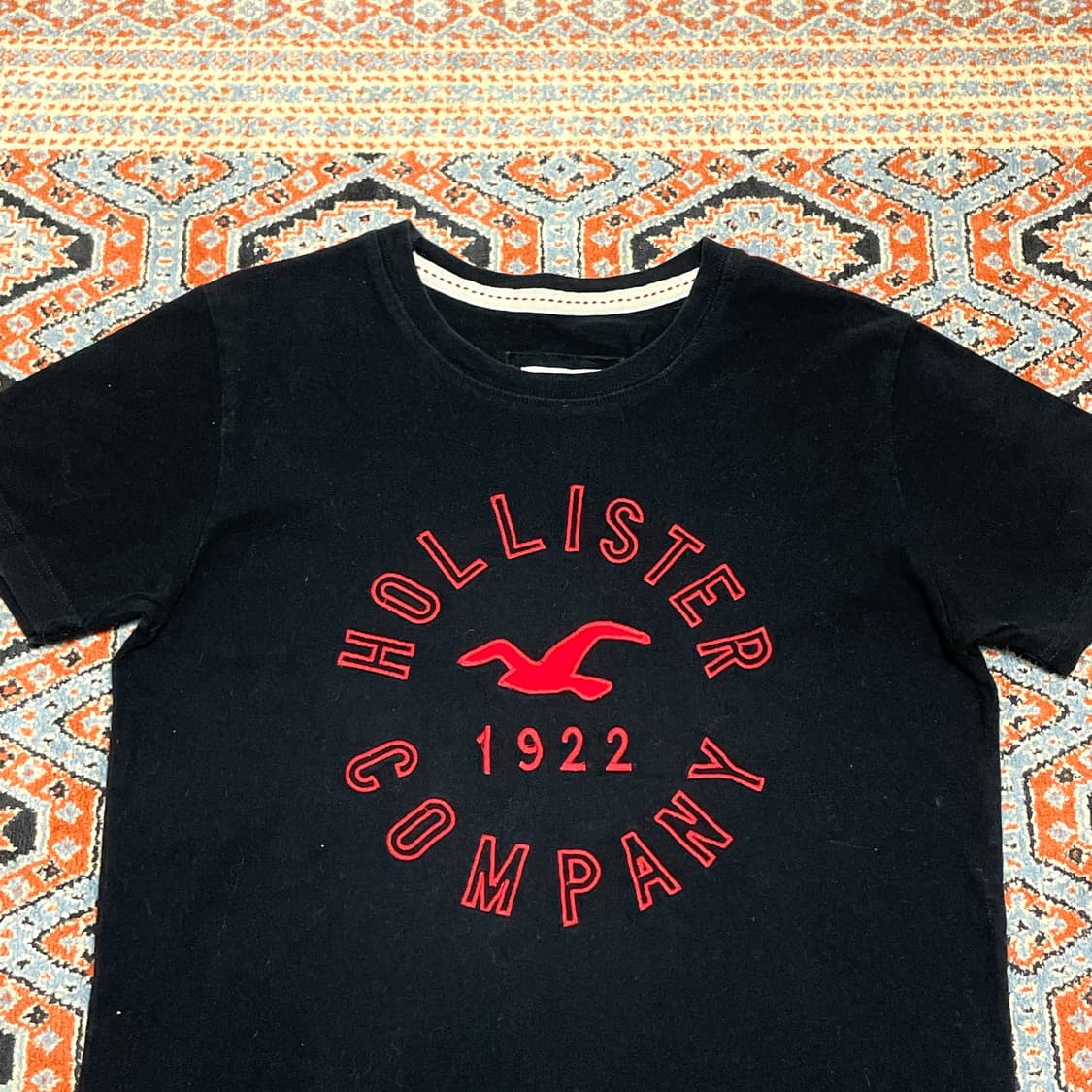 홀리스터 스펠로고 블랙 반팔티셔츠 여성S 상품이미지2