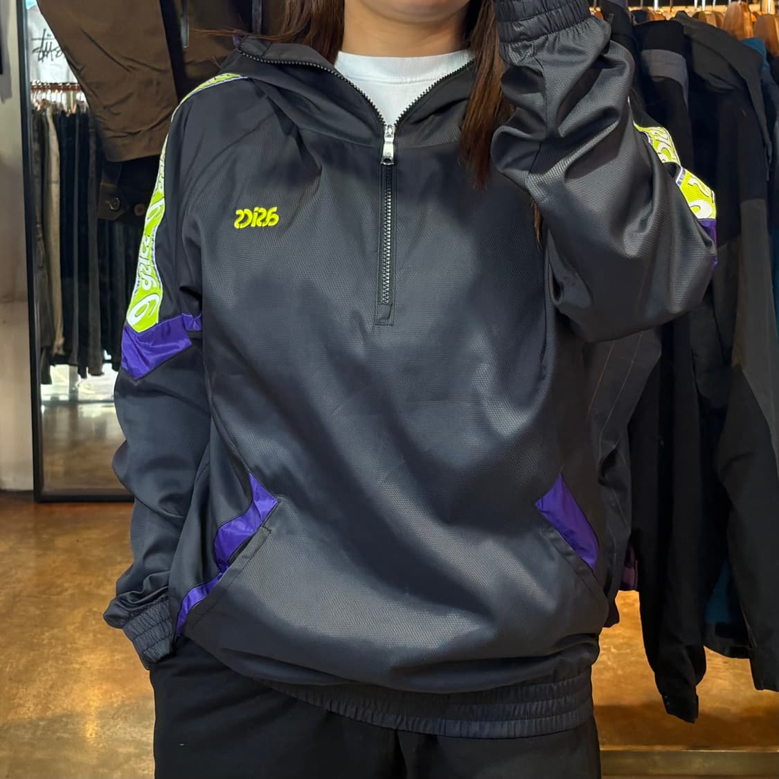 아식스 블랙 아노락 상품이미지1