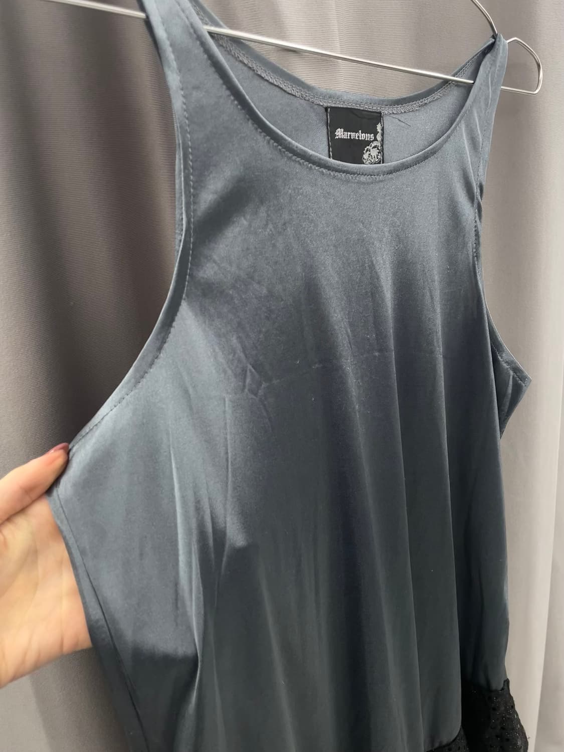 밑단 셔링 슬리브리스 원피스 상품이미지3