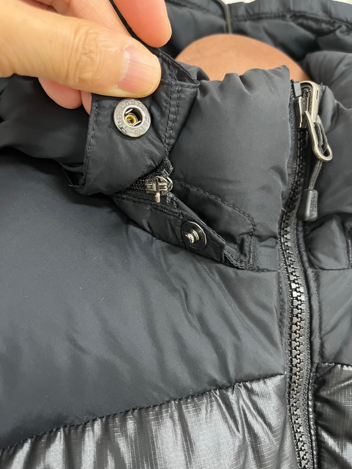 노스페이스 구스 패딩 700  상품이미지8