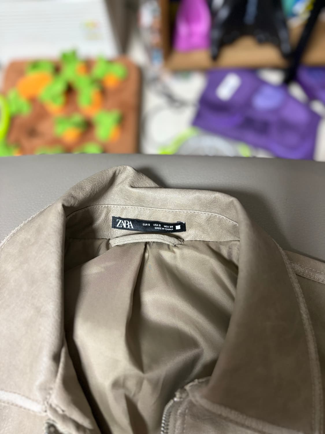 Zara 페이크 레더 쟈켓 상품이미지2