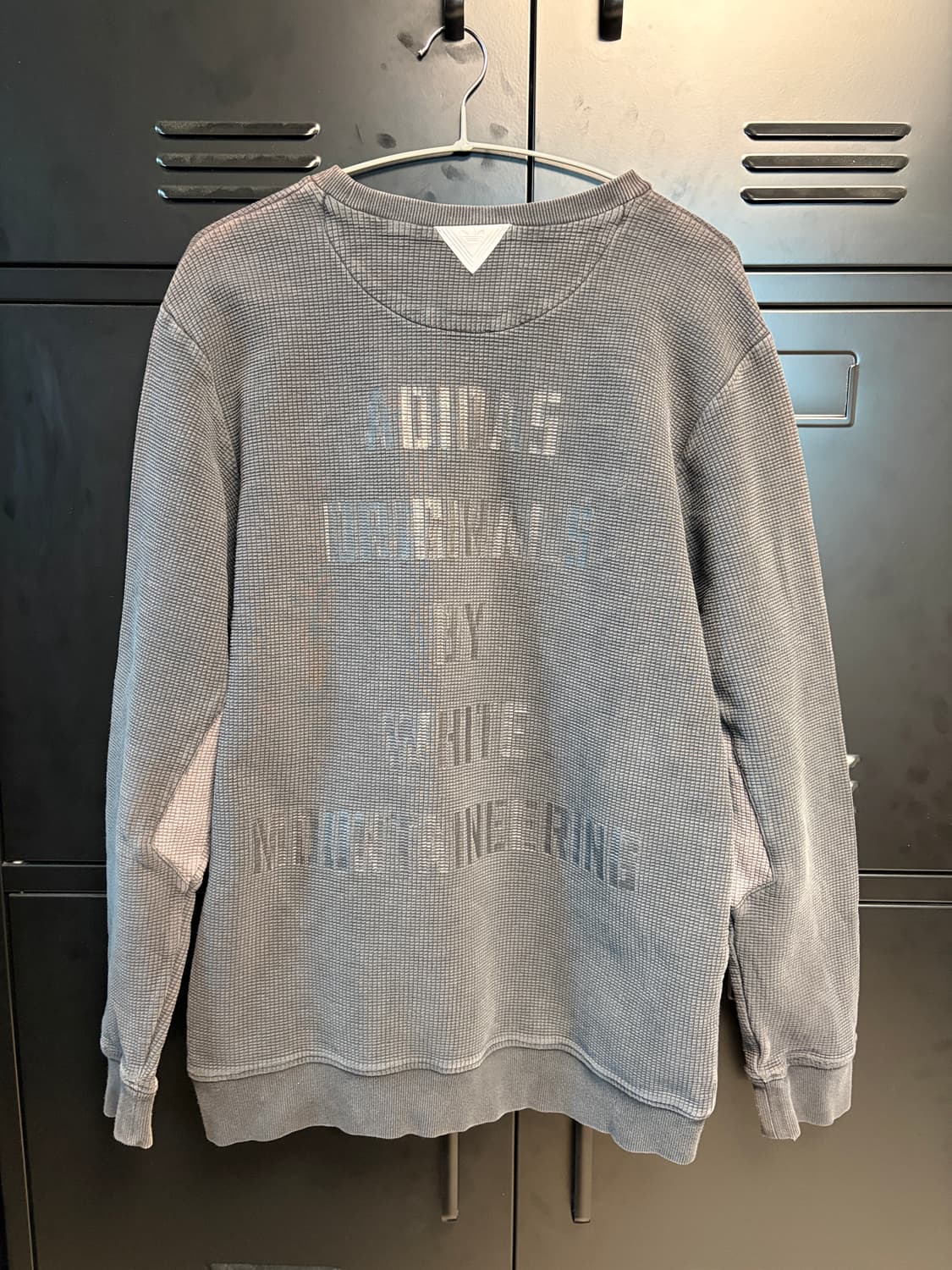 아디다스 화이티마운티니어링 와플 티셔츠 상품이미지2