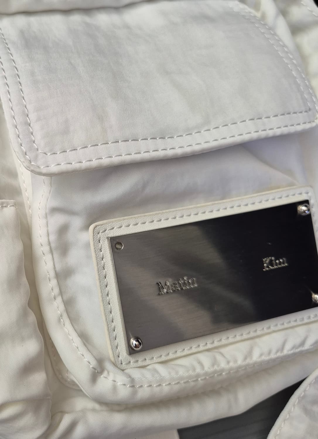 마뗑킴 카고 크로스 미니백 화이트 상품이미지7