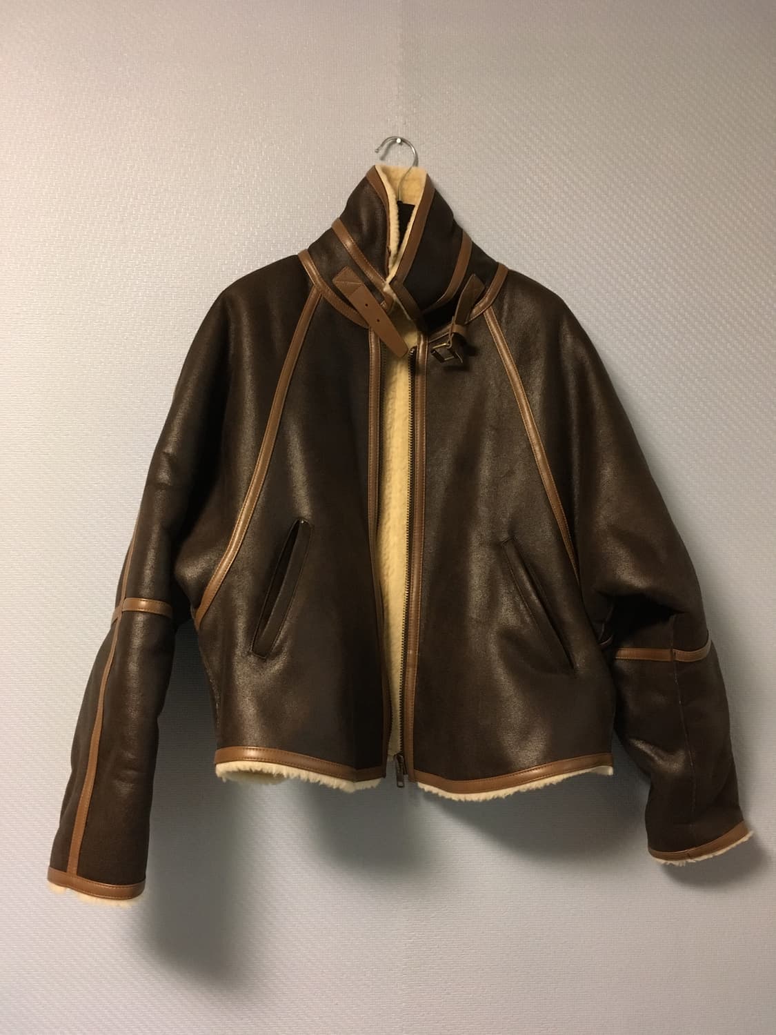 노티아 무스탕 자켓 M 브라운 상품이미지4