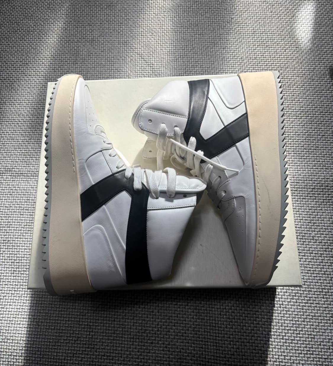 피어 오브 갓 하이탑 스니커즈 41사이즈 상품이미지1